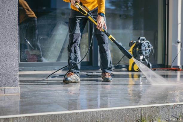 Best Pressure Washing Services for Businesses  in Traverse City, MI